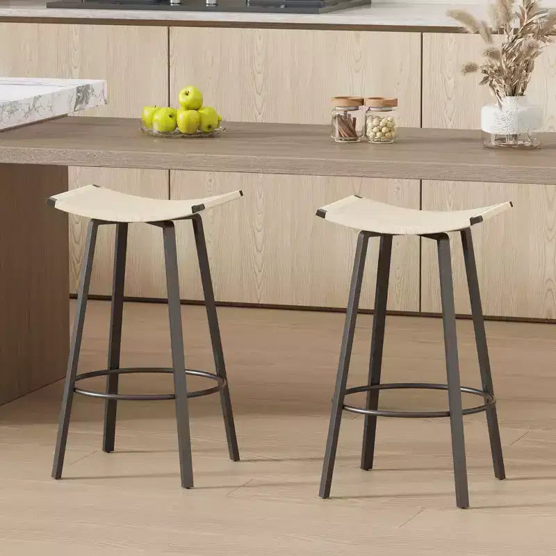 Juego de 2 taburetes de bar modernos giratorios de 26" de altura para mostrador, tapizados con respaldo bajo para isla de cocina