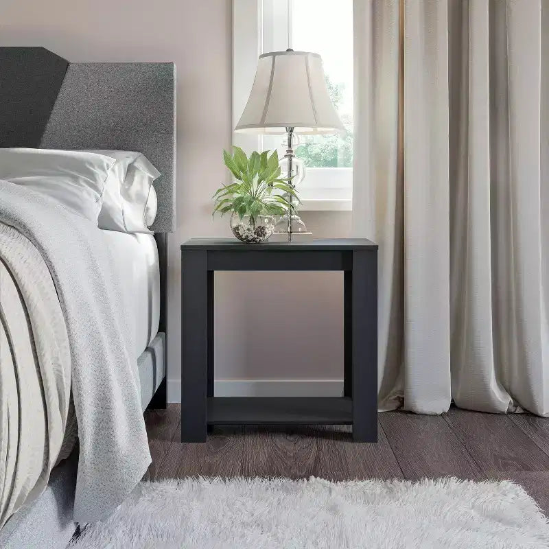 Mesa de Noche de Madera Estilo Artesanal con Estantes y Almacenamiento, Enchapado en Madera de Granero, 23.6" An. x 23.6" Al.