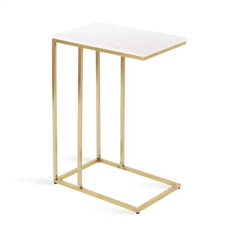 Mesa auxiliar en C Modern Glam con tapa de mármol blanco y estructura de metal dorado, 26.5" de alto